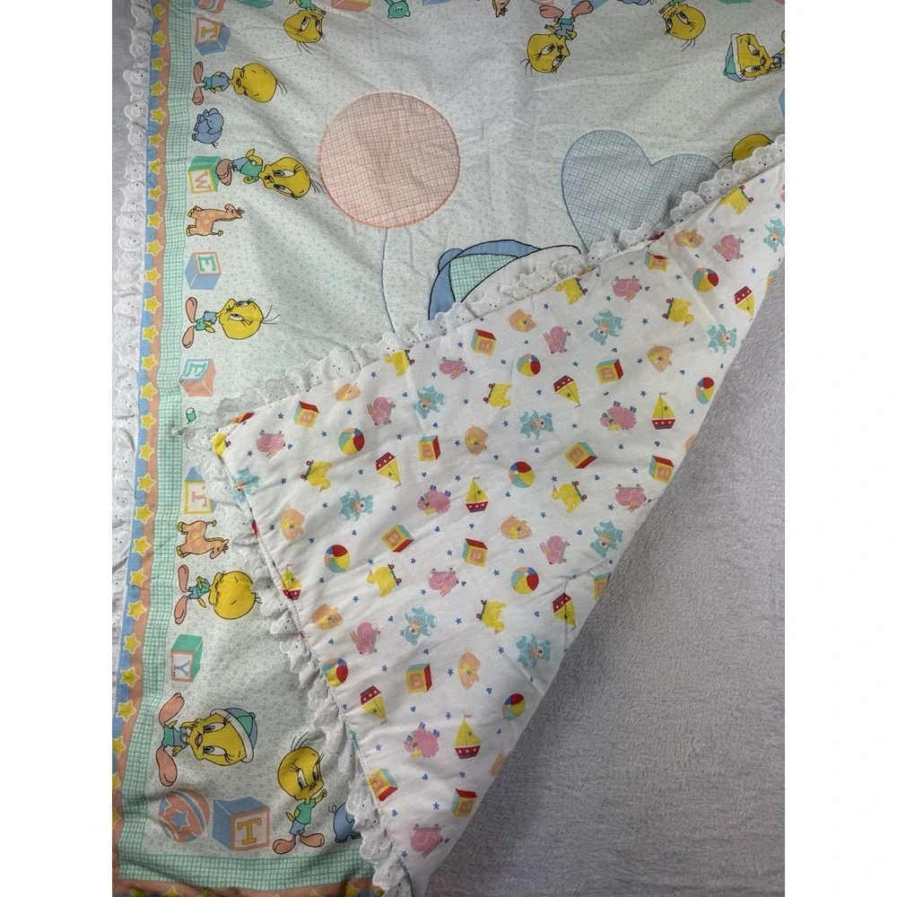 VTG Baby Tweety Bird Fabric Panel 1988 Warner Bros Peter Pan Fabrics 35x46 HTF